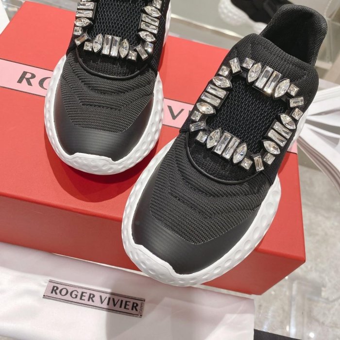 【Lydia代購】Roger Vivier 2023新款方鑽老爹鞋女厚底增高網面運動鞋百搭休閒鞋 35-40