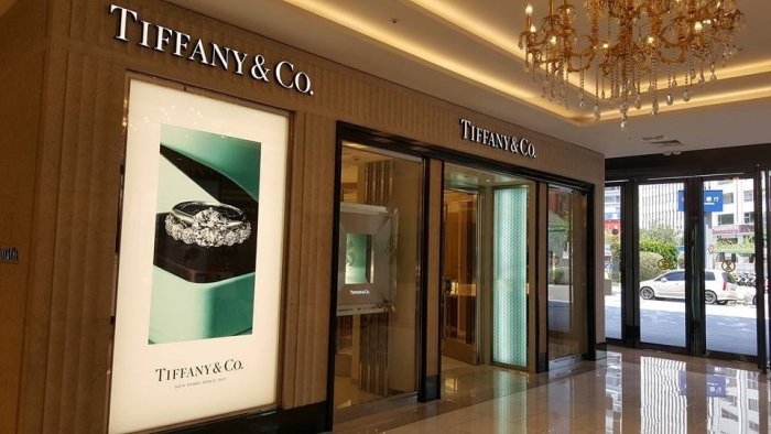 TIFFANY&Co. 經典鉑金鑲鑽耳環