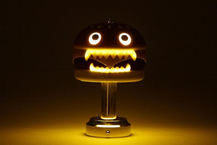 現貨可自取UNDERCOVER HAMBURGER LAMP MEDICOM TOY 漢堡燈檯燈夜燈