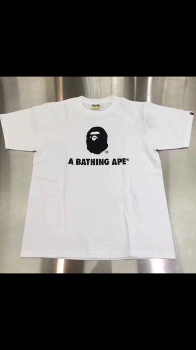 A BATHING APE 2018年新年福袋基本款T恤短T 短袖上衣猿人頭BAPE 潮牌白