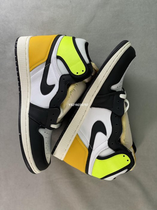 NIKE AIR JORDAN 1 RETRO OG 螢光綠 黑黃腳趾 黑頭 男鞋 555088-118