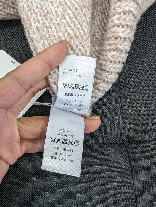 Dior D-WHITE SCARF 羊絨披肩 玫瑰粉 現貨 (70% laine wool萊恩羊毛 30%Cachem