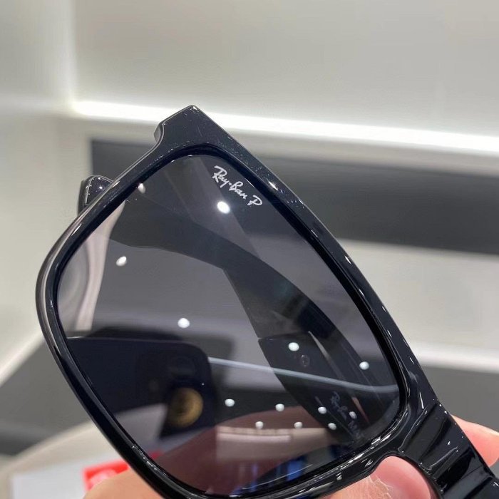 【風口潮流】2024年新款 雷朋 偏光太陽眼鏡 全套包裝男女同款。X40403