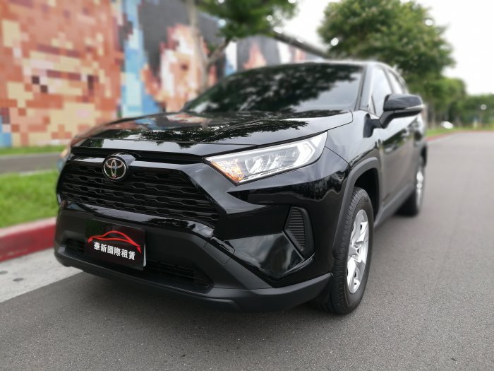 2019 Toyota RAV4 華新國際租車 台北 汽車出租 旅遊 企業 婚禮 露營 租車 非小馬 格上 和運