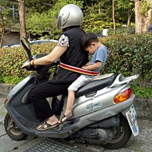 《葳爾登》多功能兒童機車安全帶/摩托車安全帶/自行車安全帶/兒童坐車安全帶/固定帶/綁帶/打包帶綑綁帶旅行箱固定帶917