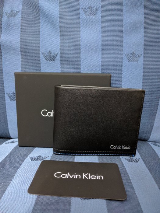 『BAN'S SHOP』Calvin Klein Wallet Leather CK真皮皮夾 黑色 藍色滾邊 英國購回 限時特價 9 折