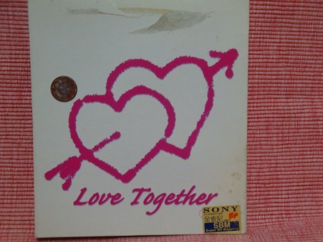 5.   LOVE  TOGETHER   華納音樂  燙金版 廣州發行