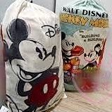 ♥小花花日本精品♥《Disney》迪士尼米奇Mickey法蘭絨 羊羔絨毯被雙面毯被站姿附束口袋12337101