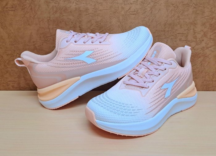 ✩Pair✩ DIADORA 精選鞋款 女鞋 慢跑鞋 透氣鞋面 穩定避震 DA31737 粉色 運動鞋 輕量好穿 寬楦