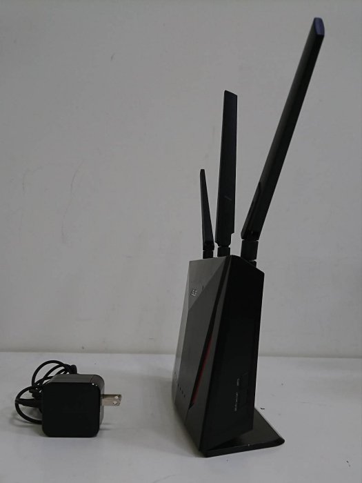 二手 ASUS華碩 RT-AC86U AC2900 同步雙頻無線分享器(台版繁體字)