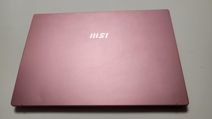 微星14吋MSI Prestige 14 EVO Pink A11M玫瑰粉紅金16GB DDR4/512GB SSD/i7十一代處理器/少用，9成新，原廠粉紅包