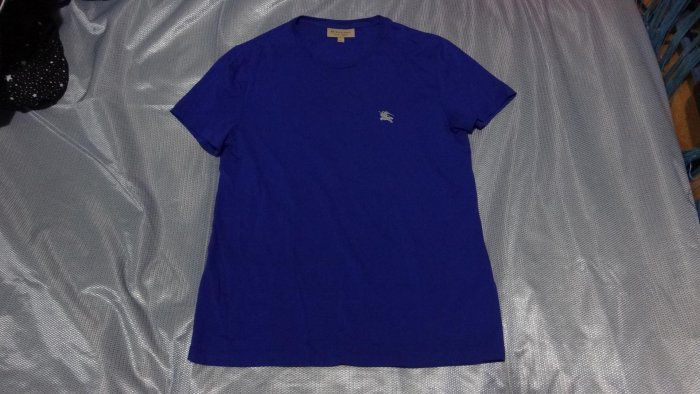 ~保證真品全新的男款 Burberry 藍色棉布款短袖圓領T恤L號~便宜起標底價標多少賣多少