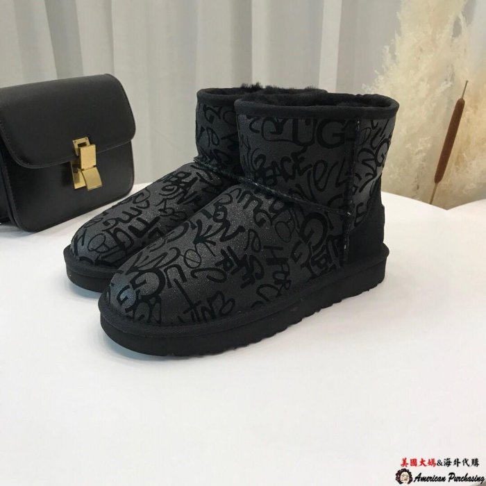 潮品爆款澳洲 UGG 7034 情侶款塗鴉印花 簡約造型風 黑色男款雪地靴 OUTLET-雙喜生活館