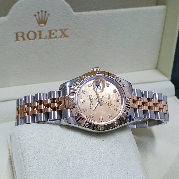 ROLEX 勞力士 179313 蠔式女錶 市場罕見 原裝鑽石太陽圈 金色十鑽貝殼面盤 錶徑26mm 大眾當舖A932