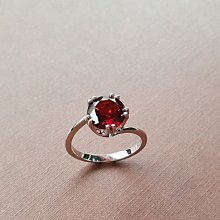 ☆采鑫天然寶石☆**守護 **珠寶級紅榴石/紅石榴(石榴石Garnet)戒~簡約設計款~雅緻