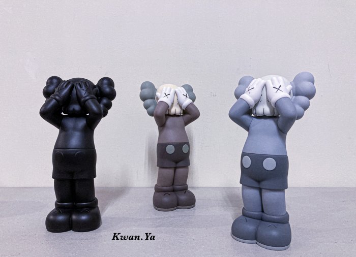 kaws holiday uk companion bff 藝術 玩具 公仔 小泉悟 村上隆 be@rbrick