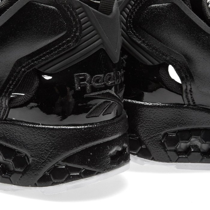 =CodE= REEBOK INSTA PUMP FURY X BLACK SCALE 充氣慢跑鞋(黑)BD5009預購