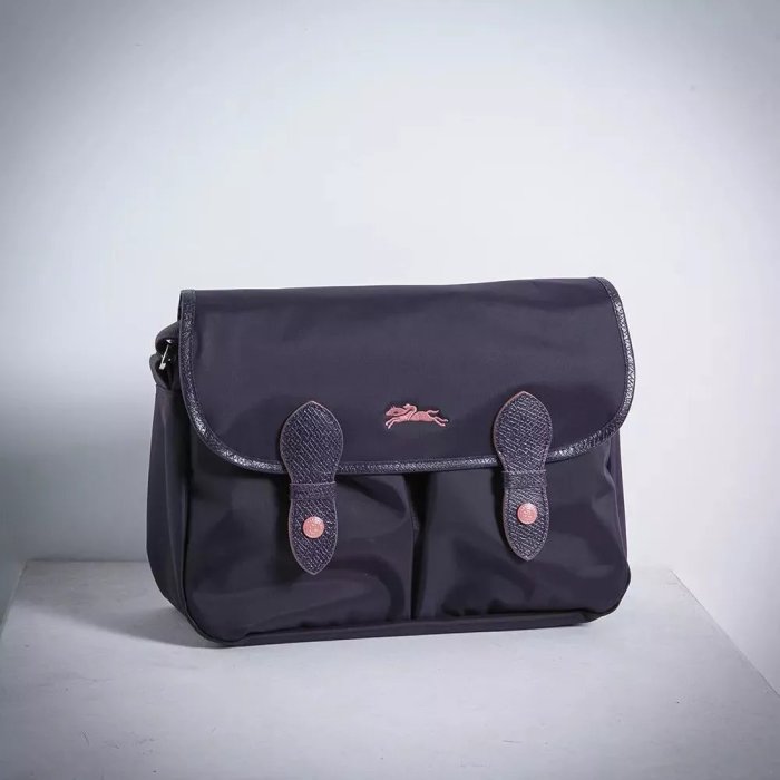 法國正品LONGCHAMP  Le Pliage 70週年刺繡飛馬限量版郵差包