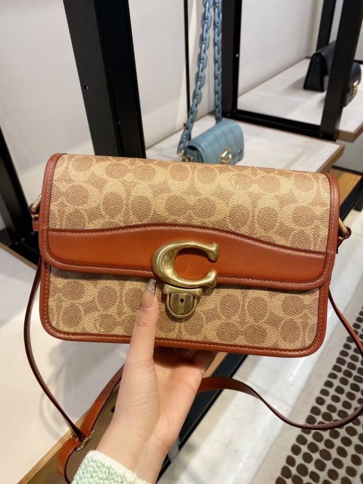 （Outlet特惠）COACH C6639 新款Studio印花女士斜挎包 單肩包 附購買證明