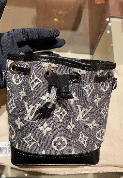 LV 新款 M46449 nano noe 小水桶包 背帶可調 牛仔黑