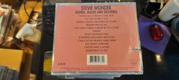 *愛樂嚴選3000*STEVIE WONDER / SINED SEALED 全新 D2639 (外殼切痕)