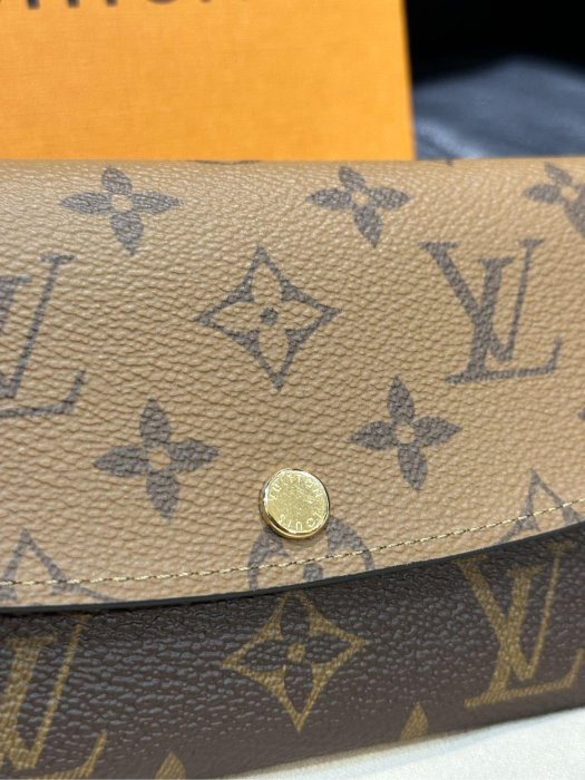 【EZ兔購】正品 LV LOUIS VUITTON M82157 Emilie 錢包 長夾現貨 全配