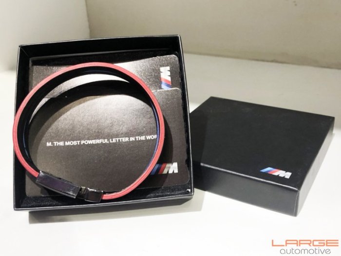 【樂駒】BMW 原廠 BMW ///M Unisex Leather 三線 手環 男士 中性 磁吸 扣環 飾品 禮品