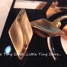 Little Ting Store:施華洛世奇SWAROVSKI霧面金色底水波菱形水鑽螺旋夾式貼耳耳環耳夾