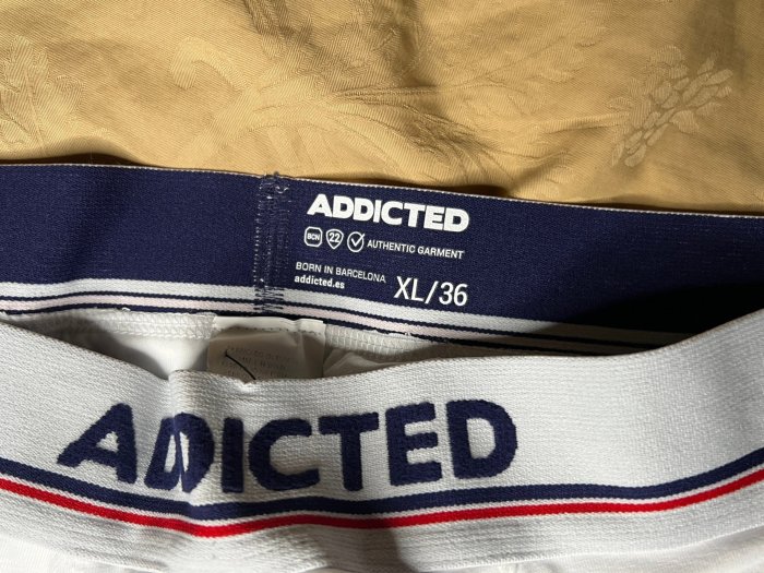 台灣賣家現貨正版【ADDICTED 】-AD703 前凸後翹造型三角內褲 AD增量放大XXL 四角褲（可拆式墊片）-B4