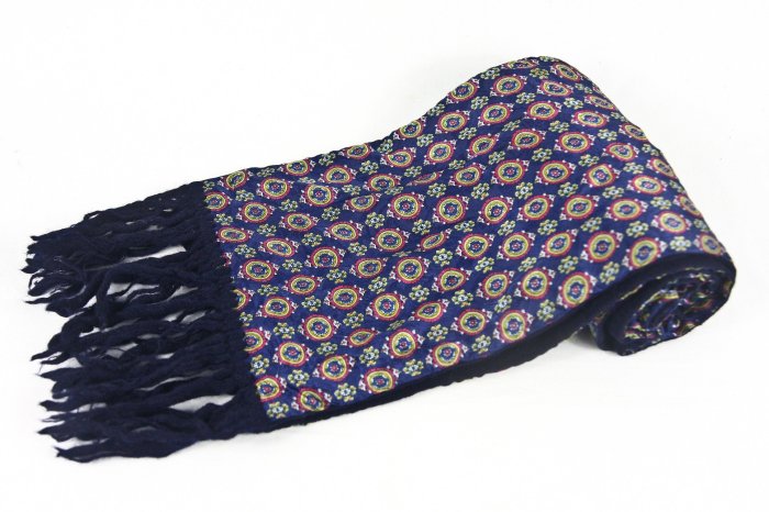 【古物箱】日本品牌 古典 宮廷 絲絹 羊毛 圍巾 兩用 雙面 (二手 古著 老件)