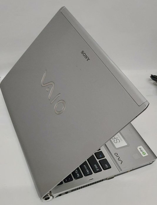 Sony 14吋 筆電
型號:PCG-5NAP
銀色 二手外觀9成新
作業系統 Windows 7
記憶體4G 硬碟320G
使用功能正常 
已過原廠保固期