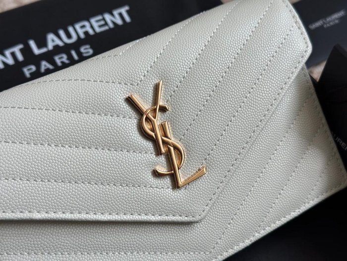 【二手】《廣州版》   包郵 MONOGRAM SAINT LAURENT YSL 經典SAI