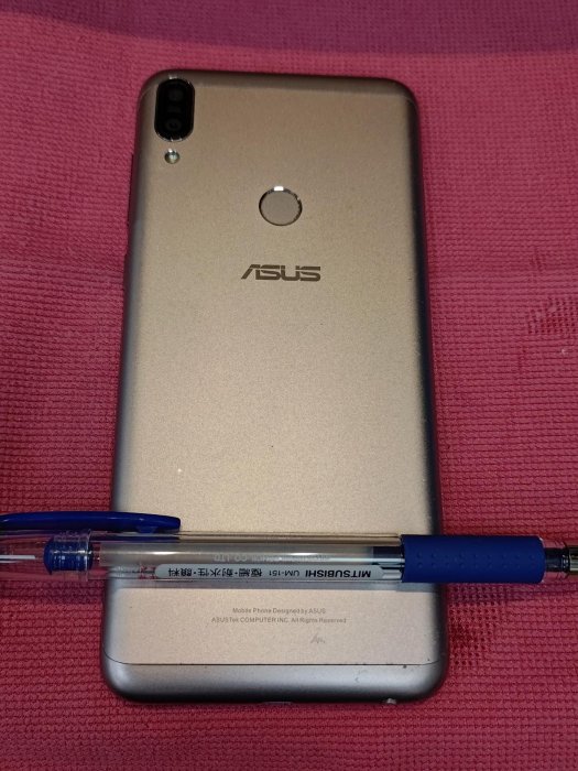 華碩Asus ZB602KL Zenfone max pro(M1)功能正常，LCD破裂，零件機/料件機，按鍵老人機，銀髮機，中古機