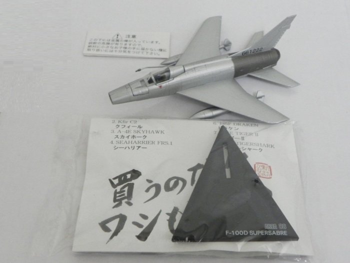 [專業模型]  1/144  [戰區88]  F-100D 戰鬥機-附[金屬]空速管-[絶版品]- 店長推蔫