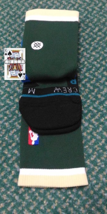 老K運動潮品 STANCE 559 NBA BUCKS LOGO 密爾瓦基公鹿 球隊 職業籃球襪 中筒襪 M號 字母哥