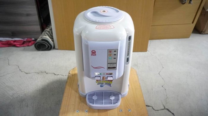 JINKON 晶工牌 8公升 溫熱開飲機 飲水機 JD-1507