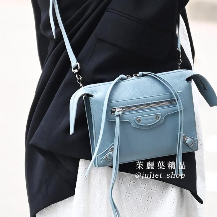 【茱麗葉精品】全新精品BALENCIAGA 巴黎世家 655247 NEO CLASSIC 鉚釘釦飾拉鍊斜背包.藍 現貨