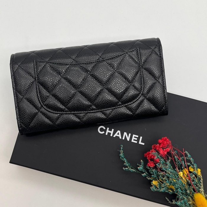 【哈極品】全新品現貨《CHANEL 香奈兒 黑銀 荔枝皮 掀蓋二折信封長夾/皮夾》