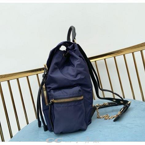 CC二手  99新Burberry(博柏利)  Medium 中型後背包 The Rucksack 藍色 金釦