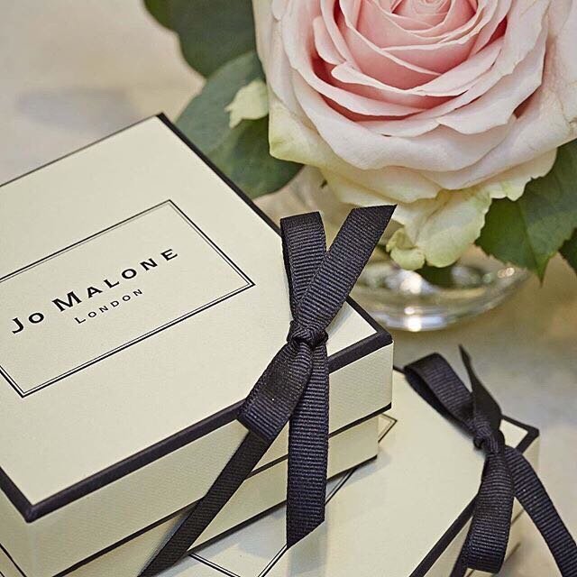 [英國專櫃團購] JO MALONE 黑琥珀與野薑花居室香氛工藝蠟燭 Dark Amber & Ginger Lily