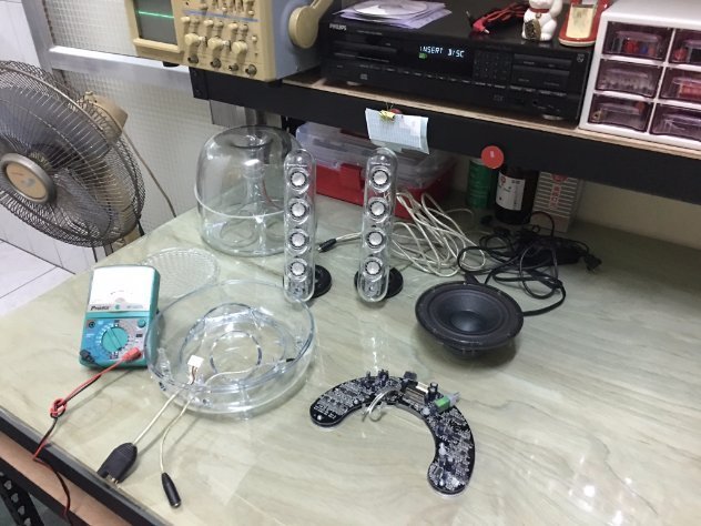 Harman Kardon SoundSticks 水母喇叭維修 不過電 聲音停頓 衛星喇叭大小聲 破聲 無聲 不開機