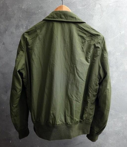 日本品牌 UNIQLO 軍綠 休閒飛行夾克 S號
