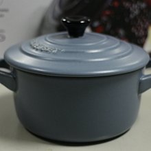 【小麥的店】現貨＊法國 Le Creuset 迷你陶瓷圓烤盅 // 藍灰色霧面