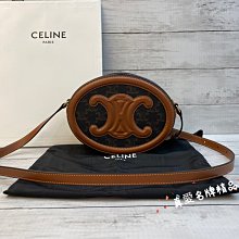 《真愛名牌精品》Celine 198602EIN  Triomphe  老花 小牛皮 橢圓形斜揹包  *全新*