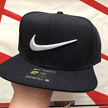 【風城正品】NIKE  SWOOSH 棒球帽 黑色白字 SNAPBACK 帽子 嘻哈 639534-011