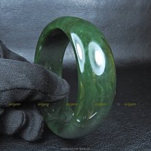 珍珠林~加寬厚板古典圓鐲~天然A貨新疆碧玉(內徑62mm, 手圍20號半)# 853