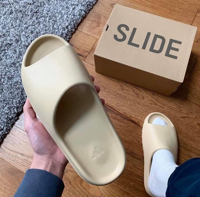 【Basa Sneaker】Kanye West x adidas YEEZY SLIDE 拖鞋