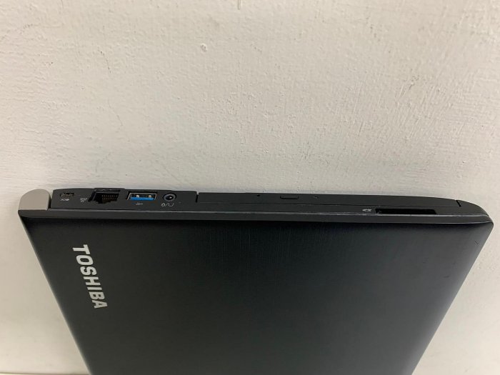 (二手) Toshiba R30-A 13.3吋 i5/Win10 輕便型筆電