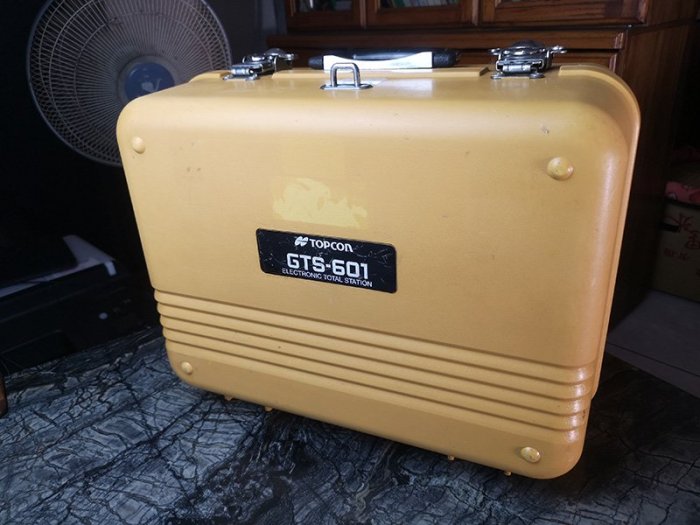 中古Topcon GTS-601 1秒全站儀 光波測距經緯儀