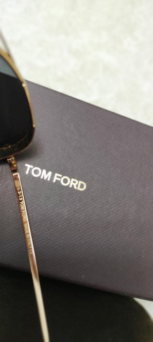 全新的 TOM FORD 眼鏡007 Gucci